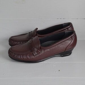 SAS Metro Link SZ 8.5 M Slip On Leather Loafer 1.5” J3116602 09  Made in USA
